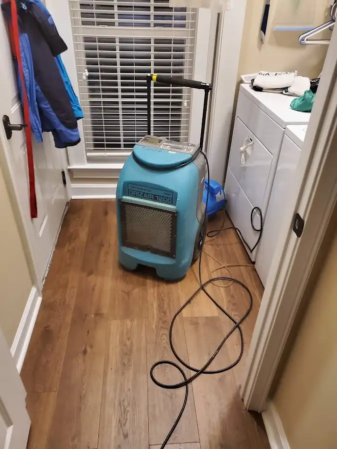 Commercial dehumidifier deployed for Crawl Space Restoration in Livingston